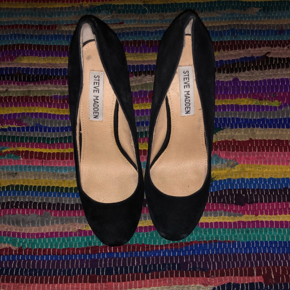 🖤 STEVE MADDEN SUEDE PUMPS🖤